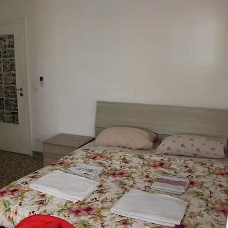 Venezia Lovely Rooms Lido di Venezia Bagian luar foto