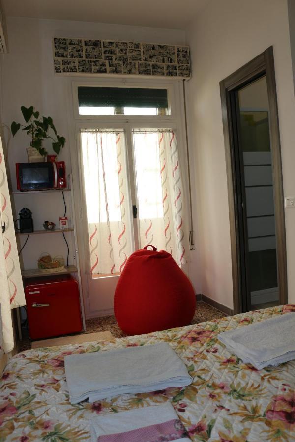 Venezia Lovely Rooms Lido di Venezia Bagian luar foto