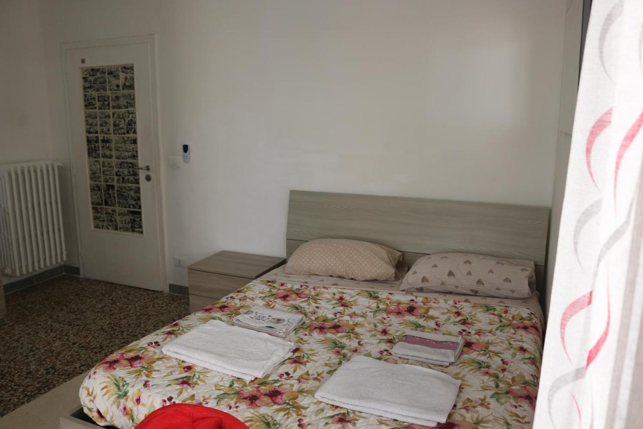 Venezia Lovely Rooms Lido di Venezia Bagian luar foto